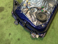 Puerta delantera derecha SUBARU LEGACY OEM 61100AC001, 61100AC021, 61100AC000 BG5 1996 blue 52D