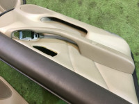 Painéis de porta SUBARU LANCASTER OEM 94210AE360AD, 94210AE370AD, 94220AE220AD, 94220AE230AD BH9 1998 Beige 8L5