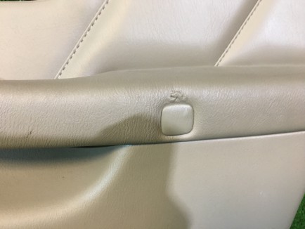 Painéis de porta SUBARU LANCASTER OEM 94210AE360AD, 94210AE370AD, 94220AE220AD, 94220AE230AD BH9 1998 Beige 8L5
