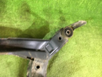 Crossmember задняя SUBARU LANCASTER OEM 20152AE000 20152AE001 BH9 1998 EJ254