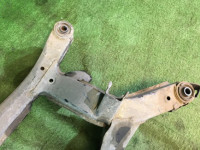 Crossmember задняя SUBARU LANCASTER OEM 20152AE000 20152AE001 BH9 1998 EJ254
