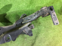 Crossmember задняя SUBARU LANCASTER OEM 20152AE000 20152AE001 BH9 1998 EJ254