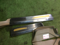 スカッフプレート SUBARU LANCASTER OEM 94060AE010GE 94060AE000GE  94061AE000GE  94061AE010GE BH9 1998 Beige 8L5