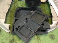 แผงบุห้องเก็บของท้าย SUBARU LANCASTER OEM 94015AE020GF 94015AE030GF 94047AE020AD 94047AE030AD BH9 1998 Beige 8L5