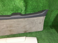 Обшивка пятой двери SUBARU LANCASTER OEM 94320AE010AD 94320AE011AD BH9 1998 Beige 8L5