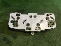 メーターパネル SUBARU LANCASTER OEM 85020AE030 BH9 1998 EJ254
