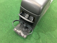 Бардачок подлокотник SUBARU LANCASTER OEM 92111AE010AC BH9 2001 Silver 1U2