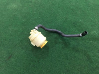 パワステオイルタンク SUBARU LANCASTER OEM 34630AE000 34630AE001 BH9 2001 EJ254