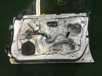 Right front door SUBARU LANCASTER OEM 60009AE040 60009AE060 BH9 2001 Silver 1U2