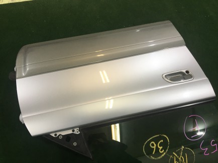 Right front door SUBARU LANCASTER OEM 60009AE040 60009AE060 BH9 2001 Silver 1U2