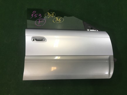 Дверь передняя правая 60009AE040 60009AE060 SUBARU LANCASTER