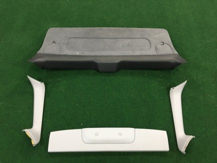 แผงบุประตูท้าย SUBARU LANCASTER OEM 94320AE011AC 94310AE000OB 94310AE020OB 94310AE030OB BH9 2001 Silver 1U2