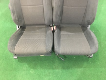 Seat set SUBARU LANCASTER OEM 64010AE800ML 64010AE810ML 64221AE250ML 64231AE400ML BH9 2001 Silver 1U2
