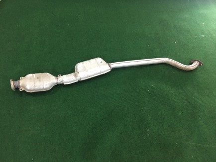 Средняя часть глушителя SUBARU LANCASTER OEM 44200AE050 44200AE051 BH9 2001 EJ254
