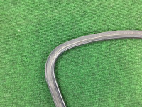 Молдинг лобового стекла SUBARU LANCASTER OEM 65058AE000 BH9 2001 Silver 1U2