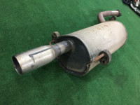 Muffler SUBARU LEGACY OEM 44300AE010 BH9 2001 EJ254