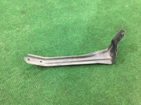 右フロントバンパーステー SUBARU LEGACY OEM 57707AE120 BH9 2001 Silver 01G