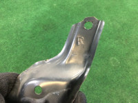 右フロントバンパーステー SUBARU LEGACY OEM 57707AE120 BH9 2001 Silver 01G