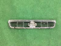 Решетка радиатора SUBARU LEGACY OEM 91121AE400 BH9 2001 Silver 01G
