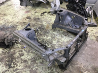ラジエーターコアサポート SUBARU LEGACY OEM 53060AE001 53040AE000 53020AE091 53020AE081 53060AE051 BH9 2001