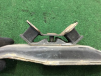 变速箱横梁 SUBARU LANCASTER OEM 41011AE010 41022AE120 41022AE121 BHE 2000 EZ30