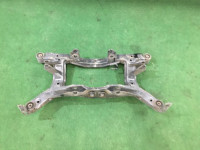 Travesaño задняя SUBARU LANCASTER OEM 20152AE000 20152AE001 BHE 2000 EZ30