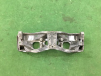 Балка передняя 20101AE011 20101AE012 SUBARU LANCASTER