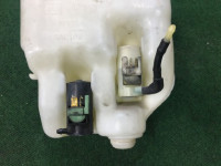 玻璃水壶 SUBARU LANCASTER OEM 86610AE010 BHE 2000 EZ30
