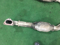 Coletor de escape SUBARU LANCASTER OEM 44101AE050 44101AE040 BHE 2000 EZ30
