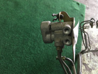 Распределитель тормозных усилий SUBARU LANCASTER OEM 27674AC091 26517AE020 26517AE030 BHE 2000 EZ30