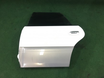Puerta trasera izquierda SUBARU LANCASTER OEM 60400AE430 BHE 2000 white / grey 0U4