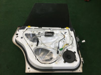 Puerta trasera izquierda SUBARU LANCASTER OEM 60400AE430 BHE 2000 white / grey 0U4