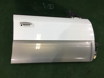Right front door SUBARU LANCASTER OEM 60009AE040 60009AE060 BHE 2000 white / grey 0U4
