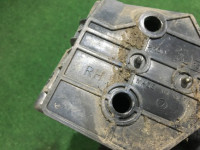 右后保险杠支架 SUBARU LANCASTER OEM 57707AE060 BHE 2000 white / grey 0U4
