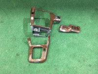 Рамка магнитофона комплект SUBARU LANCASTER OEM 66060AE020 66150AE010 94110AE330 BHE 2000 white / grey 0U4