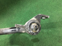 Braço de suspensão dianteiro esquerdo SUBARU LANCASTER OEM 20200AA210 20202AE010 BHE 2000 EZ30