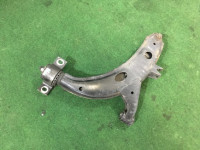 Brazo de suspensión delantero derecho SUBARU LANCASTER OEM 20200AA200 20202AE000 BHE 2000 EZ30