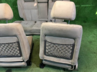 シート SUBARU LANCASTER OEM 64010AE700GE 64010AE710GE 64221AE130GE 64231AE130GE BHE 2000 white / grey 0U4