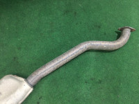 Средняя часть глушителя SUBARU LANCASTER OEM 44200AE080 BHE 2000 EZ30