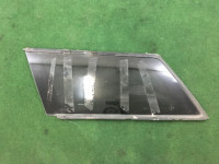 Стекло багажника левое 65210AE010NB 65210AE011NB SUBARU LANCASTER