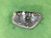 右尾灯 SUBARU LANCASTER OEM 84201AE081 BHE 2000