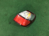 右尾灯 84201AE081 SUBARU LANCASTER