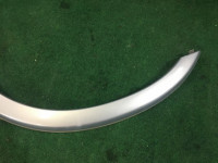 右轮眉 SUBARU LANCASTER OEM 91111AE020LG BHE 2000 white / grey 0U4
