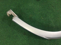 右轮眉 SUBARU LANCASTER OEM 91111AE020LG BHE 2000 white / grey 0U4