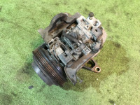 Компрессор кондиционера 73111AC002 SUBARU LEGACY