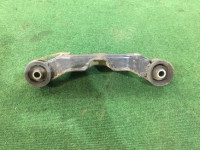 Подушка редуктора SUBARU LEGACY B4 OEM 41310AE002 BE5 2001 EJ206