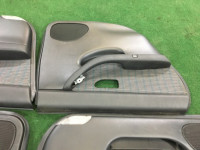 Обшивка дверей SUBARU LEGACY B4 OEM 94210AE060ML 94210AE070ML 94220AE060ML 94220AE070ML BE5 2001 Black 47A