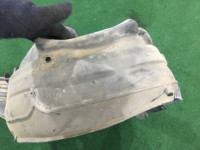 Pasarruedas delantero izquierdo SUBARU LEGACY B4 OEM 59110AE010 BE5 2001 Black 47A