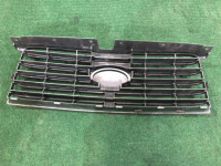 Radiator grille SUBARU FORESTER OEM 91121SA082 SG5 2007 white 51E