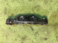 差速器支座 SUBARU LEGACY OEM 41310AG020 41310AG021 BP5 2004 EJ204